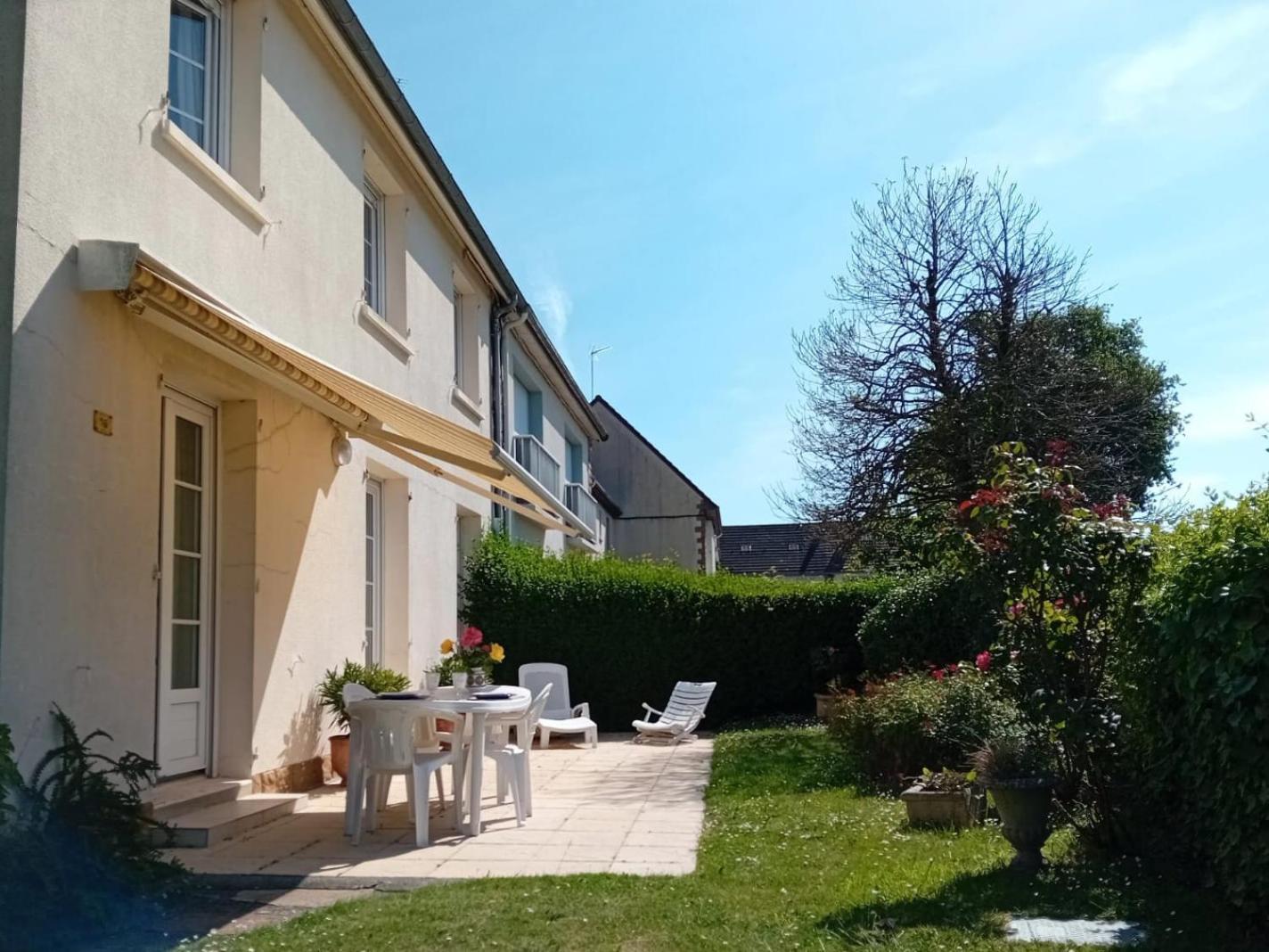 Maison De Charme Proche Centre Ville Avranches Buitenkant foto