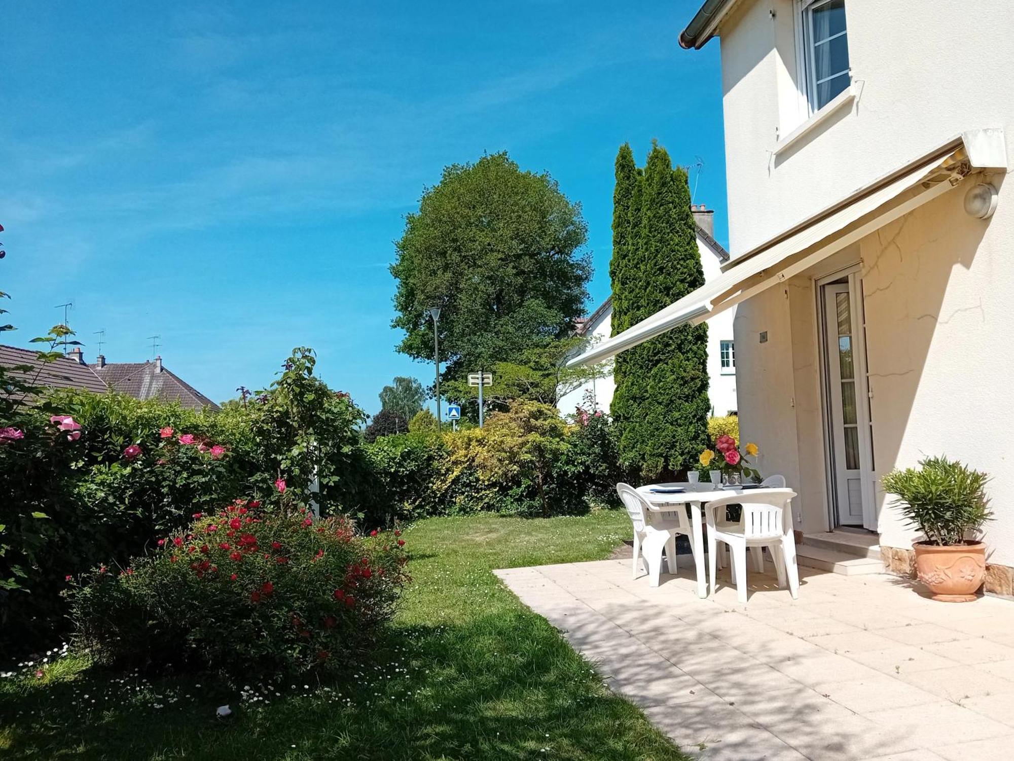 Maison De Charme Proche Centre Ville Avranches Buitenkant foto
